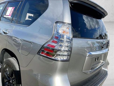 Used 2023 Lexus GX 460 Premium image 30