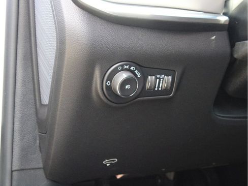 New 2026 Jeep Compass Limited AWD/4WD image 15