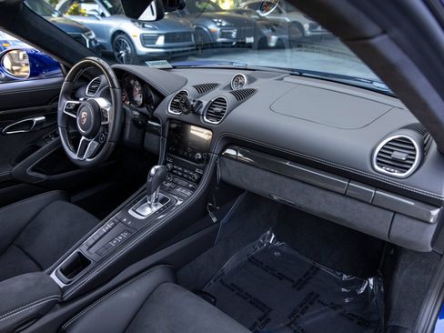 Used 2025 Porsche 718 Cayman GTS RWD image 45