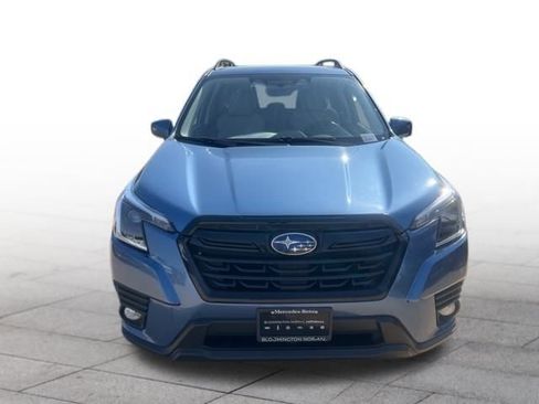 Used 2023 Subaru Forester Premium image 2