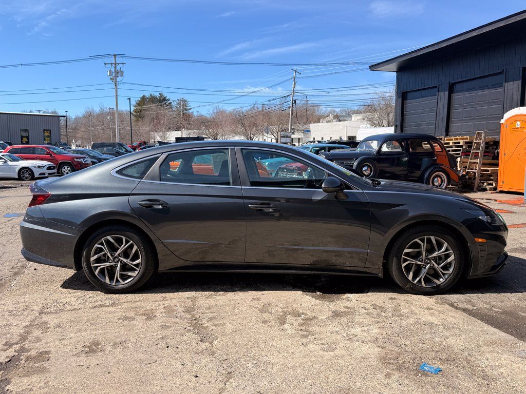 Used 2022 Hyundai Sonata SEL FWD image 13