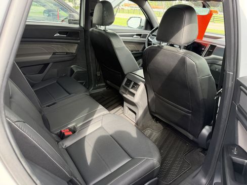 Used 2021 Volkswagen Atlas Cross Sport SE w/ Panoramic Sunroof Package AWD/4WD image 26
