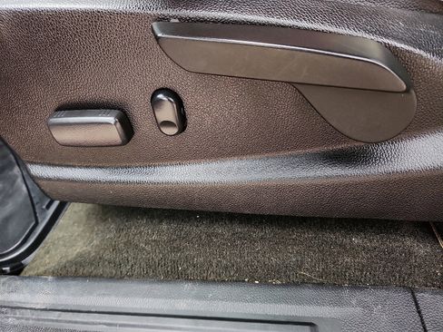 Used 2017 Chevrolet Colorado Z71 image 15