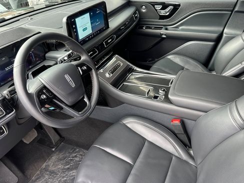New 2025 Lincoln Aviator Premiere w/ Equipment Group 101A image 8