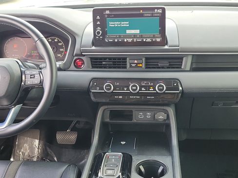 Used 2024 Honda Pilot EX-L image 21