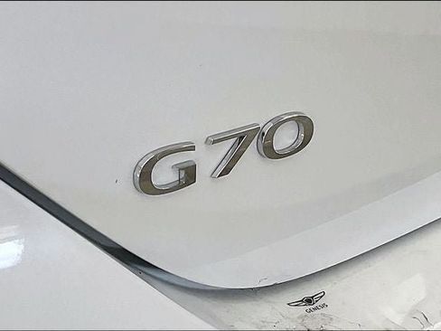 New 2026 Genesis G70 2.5T image 17