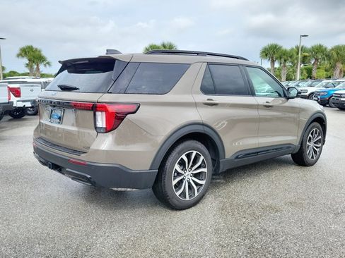 New 2026 Ford Explorer ST-Line RWD image 9