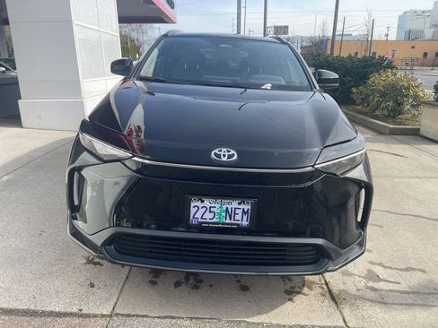 Used 2024 Toyota bZ4X XLE image 3