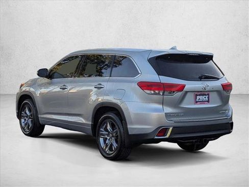 Used 2018 Toyota Highlander Limited Platinum image 8