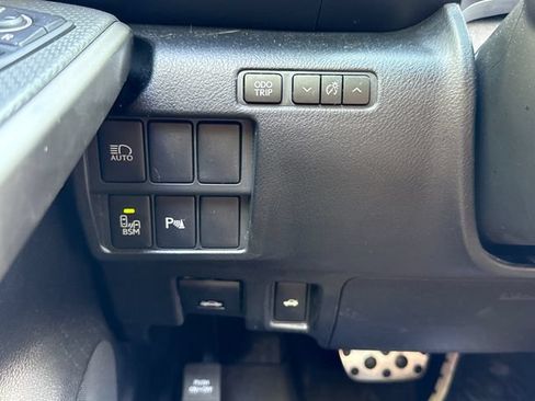 Used 2018 Lexus IS 350 F Sport w/ F Sport Package AWD/4WD image 31