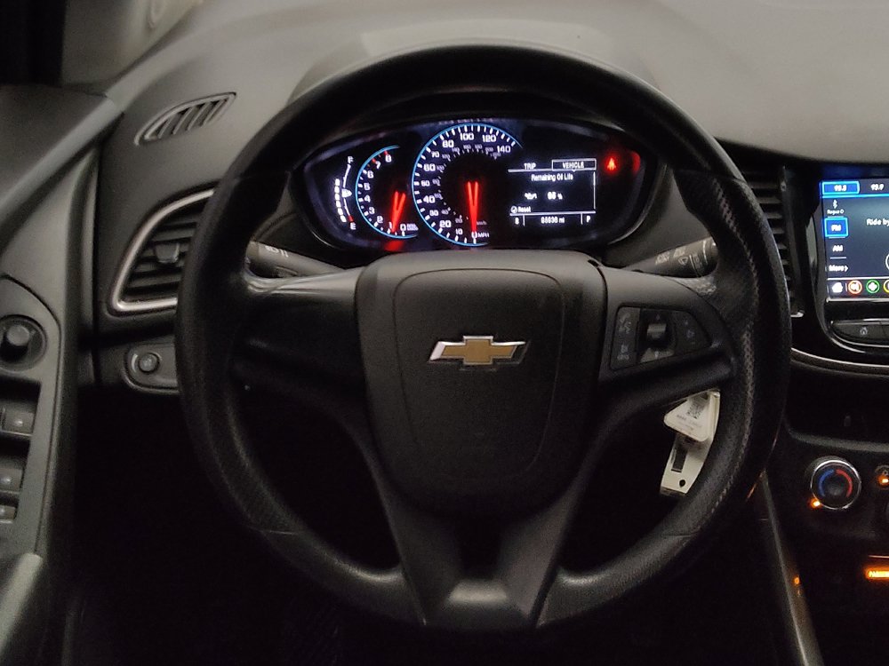Used 2018 Chevrolet Trax LS w/ LPO, Cargo Package FWD image 22