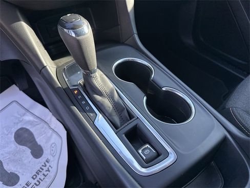 Used 2020 Chevrolet Equinox LT image 19