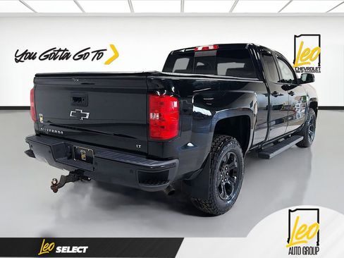 Used 2017 Chevrolet Silverado 1500 LT w/ Midnight Edition image 5