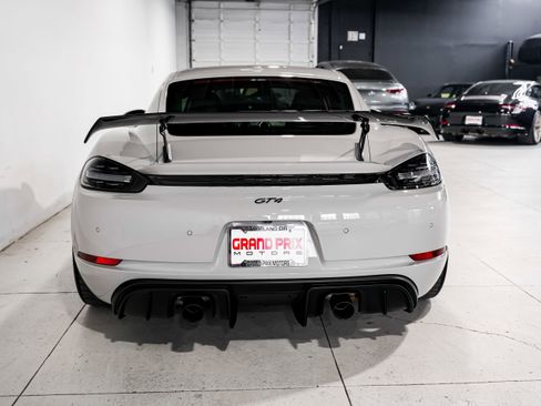 Used 2020 Porsche 718 Cayman GT4 image 4