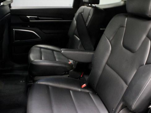 Used 2025 Kia Telluride S AWD/4WD image 22