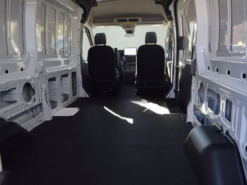 New 2026 Ford Transit 250 148 Medium Roof image 4
