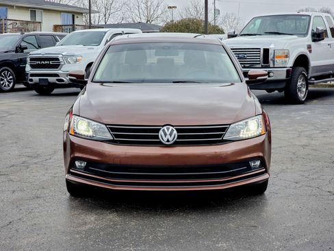 Used 2016 Volkswagen Jetta SEL image 3