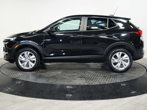 Used 2024 Buick Encore GX Preferred AWD/4WD image 4