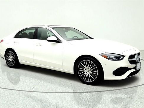 Used 2025 Mercedes-Benz C 300 4MATIC Sedan image 3