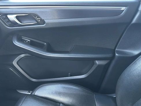 Used 2017 Porsche Macan GTS w/ Premium Package Plus AWD/4WD image 22