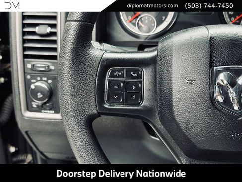 Used 2019 RAM 1500 ST w/ SXT Plus Group AWD/4WD image 30