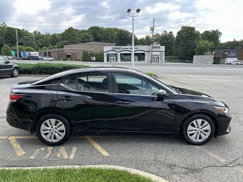 Certified 2023 Nissan Sentra S FWD image 9