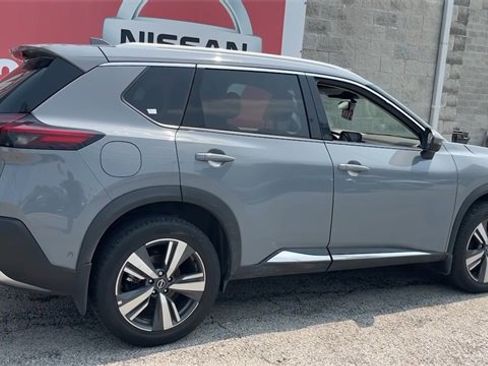 Used 2022 Nissan Rogue SL w/ SL Premium Package image 4