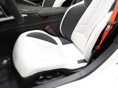 Used 2023 Chevrolet Corvette Stingray Premium Cpe w/ Z51 Performance Package RWD image 19