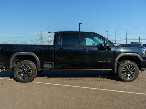 Used 2021 GMC Sierra 2500 AT4 w/ AT4 Premium Plus Package image 5