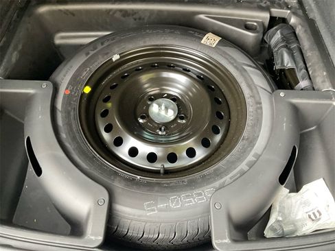 Used 2023 Jeep Grand Cherokee Summit image 30