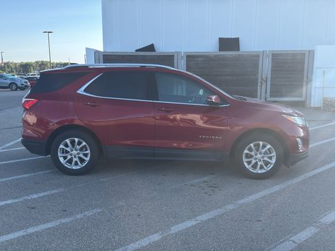 Used 2018 Chevrolet Equinox LT w/ Sun & Infotainment Package FWD image 7