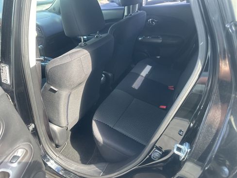 Used 2015 Nissan Juke S FWD image 15