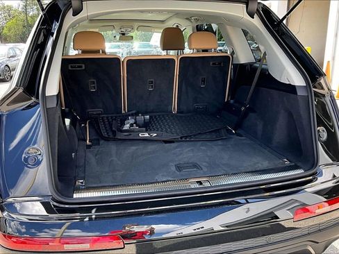 Certified 2025 Audi Q7 2.0T Premium w/ Convenience Plus Package image 15