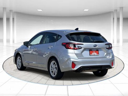Used 2025 Subaru Impreza 2.0i AWD/4WD image 2