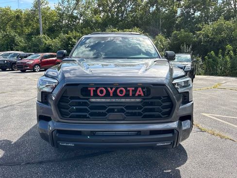 Used 2025 Toyota Sequoia TRD Pro AWD/4WD image 2