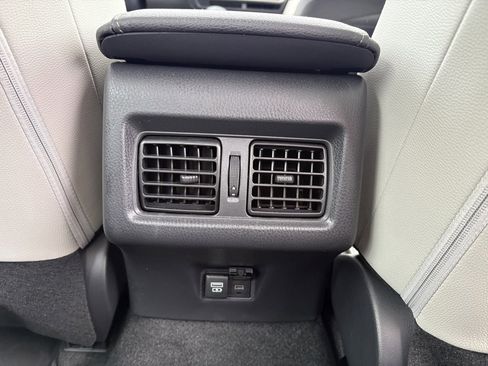 Used 2026 Toyota Camry XLE image 14