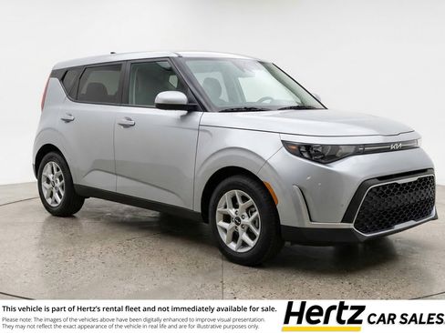 Used 2025 Kia Soul LX w/ LX Technology Package image 1