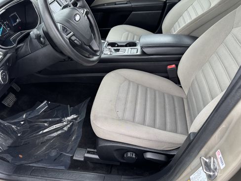 Used 2018 Ford Fusion S image 29