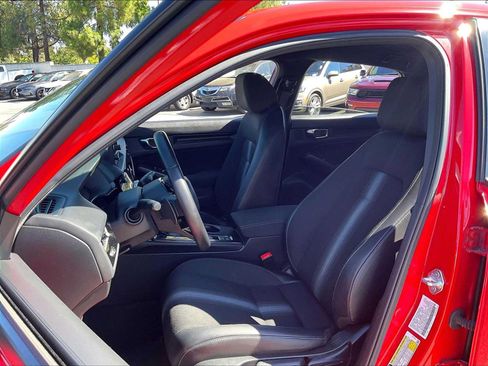 Used 2025 Honda Civic Sport image 26