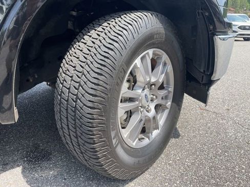 Used 2018 Ford F150 Lariat image 2