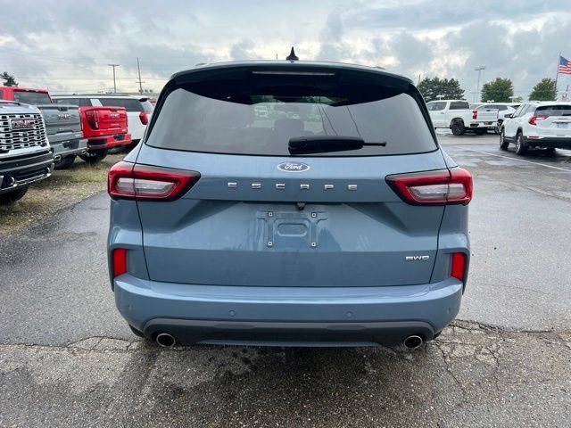 Used 2024 Ford Escape ST-Line w/ Tech Pack #1 AWD/4WD image 7