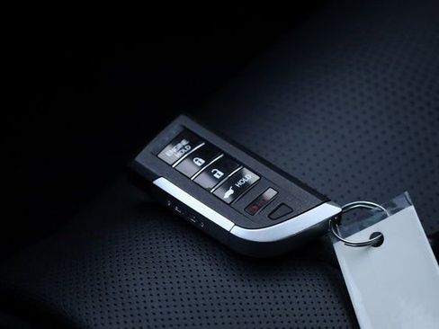 Used 2024 Acura MDX SH-AWD w/ Advance Package image 36