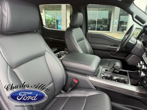 Used 2025 Ford F150 Lariat w/ Equipment Group 501A Mid AWD/4WD image 12
