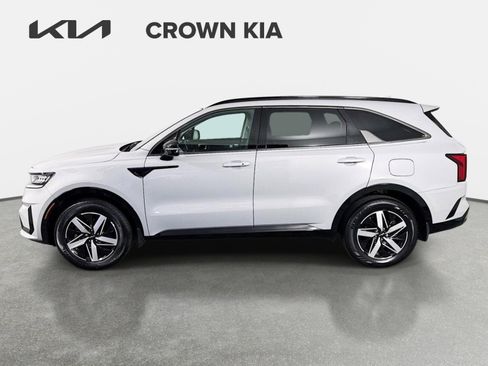 Certified 2022 Kia Sorento EX w/ Panoramic Sunroof Package FWD image 8