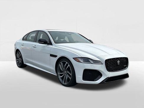 New 2024 Jaguar XF R-Dynamic SE image 5