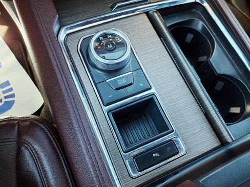 Certified 2023 Ford Expedition Limited image 27