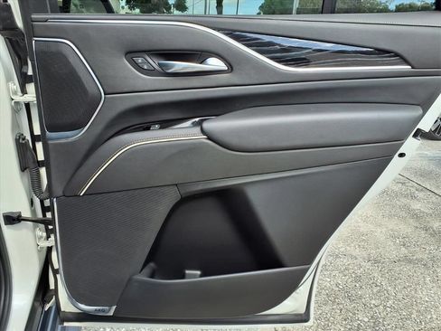 Used 2021 Cadillac Escalade Sport w/ LPO, Illumination Package AWD/4WD image 12