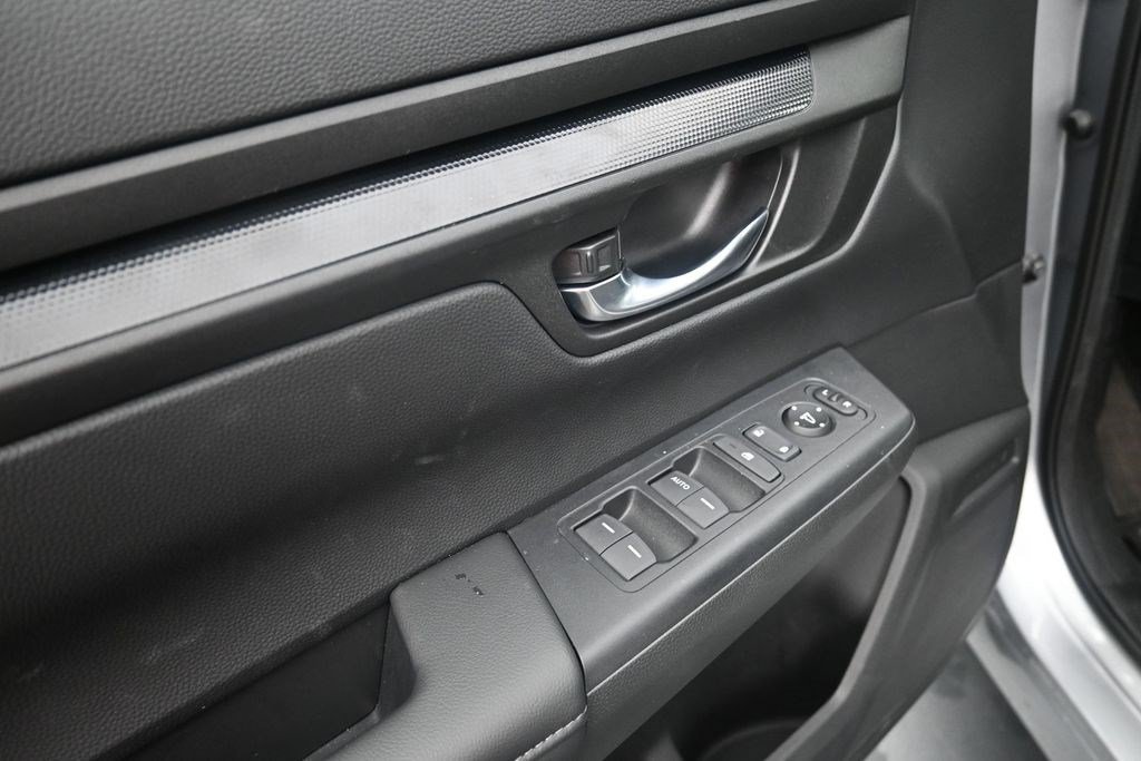 Used 2026 Honda CR-V LX image 17