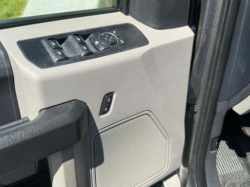 Used 2022 Ford F250 XL w/ Power Equipment Group AWD/4WD image 15