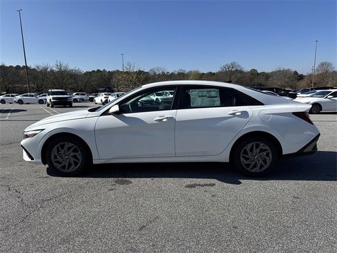 New 2026 Hyundai Elantra Blue image 4